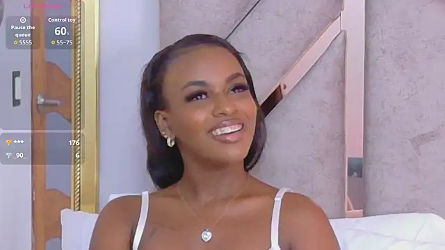 Chat XXX en directo de Sally-Noa