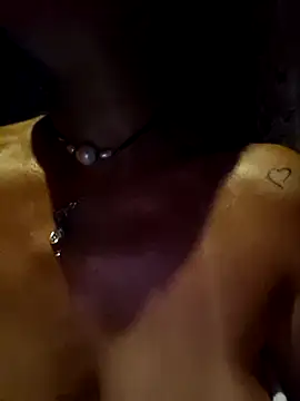 CelynaRoss – Live XXX-chat