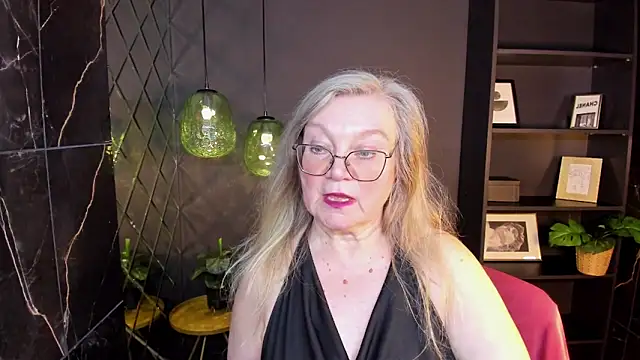 NataliMellow Chat XXX in diretta