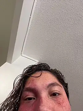 WHITEWOMEN_2's Live XXX Chat