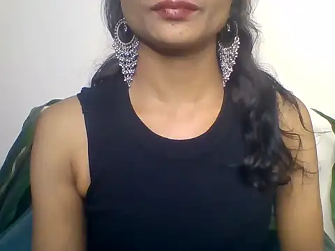 Indian_Sara: онлайн-секс-чат