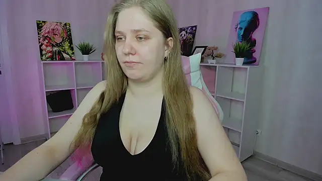 Megan_Violer élő XXX-chatje