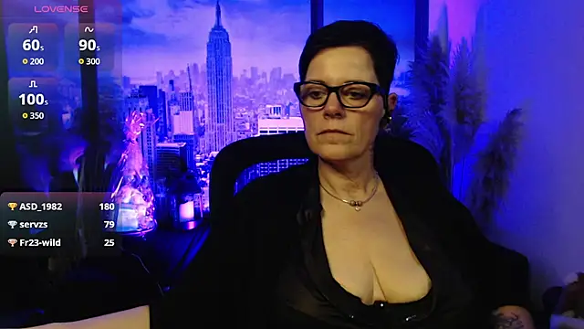 ninarandmann's Live XXX Chat