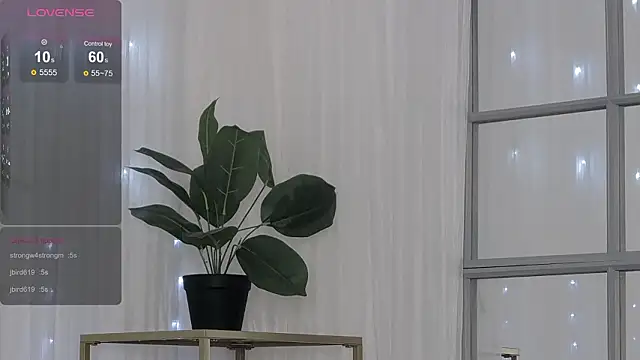 SarahRaynex Chat XXX live