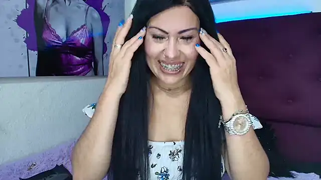 Chatroom XXX en direct de Tania_mature