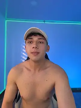 oliver_kyyのウェブカメラショー