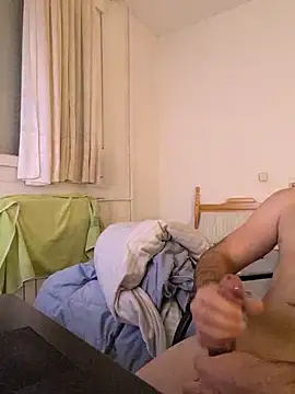 ruben19944 Show Webcam