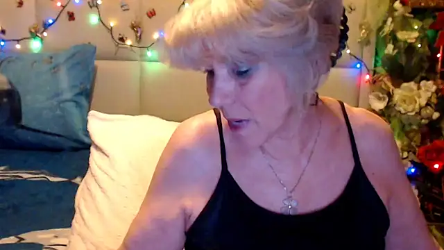 HappyWomanOn ওয়েবক্যাম শো