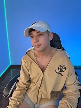 oliver_kyy Live XXX-Chat