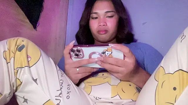 Exotic_alyssa69 élő XXX-chatje