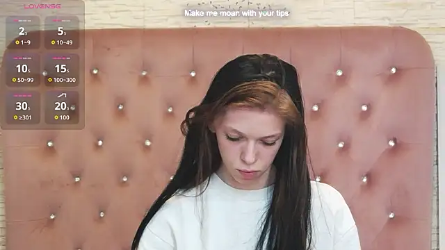 PeachyElla26 Webcam show