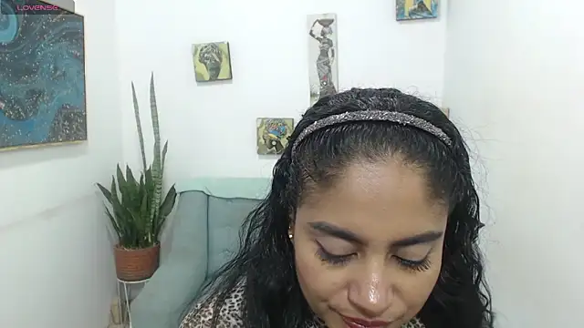 Chat XXX ao vivo de Luna_Fyre