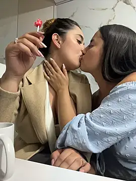 Antonella_Julieta webkamerás műsora