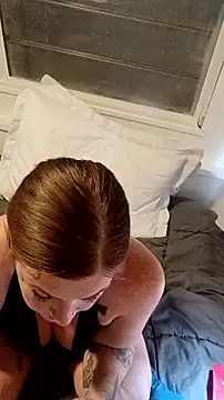 nakedgarbageperson's Live XXX Chat