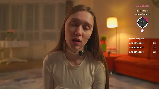 SharaNewbernのライブXXXチャット