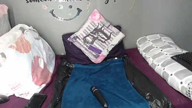 Chat +18 de BLACK_BERRY_xXx ao vivo