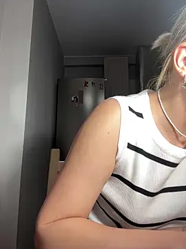 Chat +18 de Kittie_Valentine ao vivo