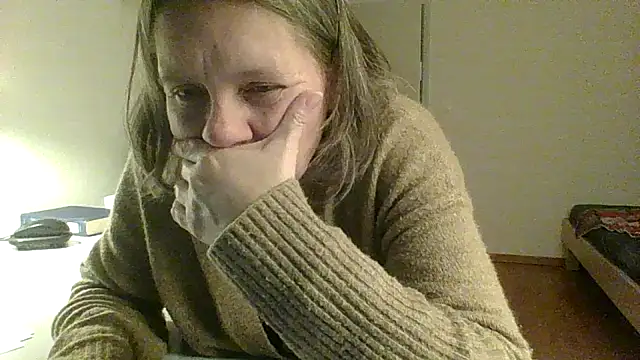 Laura_Sensualen Webbikameraesitys