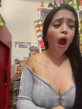 Sara_fun's Webcam Show