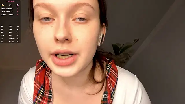 Онлайн чат XXX LoryMusetti