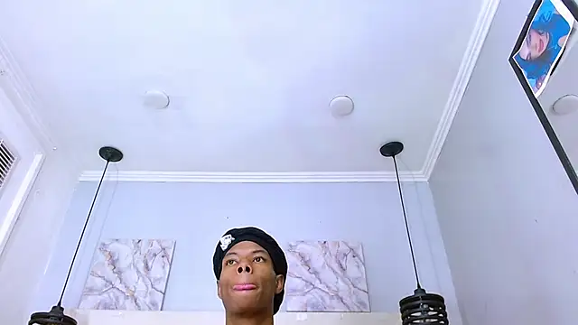 Santiago_Ortiz_'s Live XXX Chat