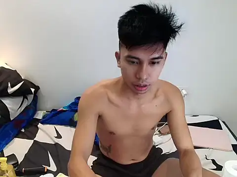 Ur_pinoyhotbrix Adlı Modelin Canlı XXX Sohbeti