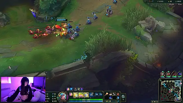 CeriseLapine Chat XXX in diretta