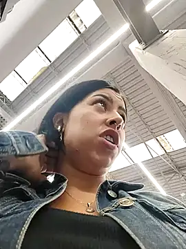 Luianna's Live XXX Chat