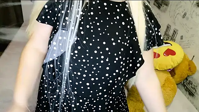 lovely-eyesのライブXXXチャット