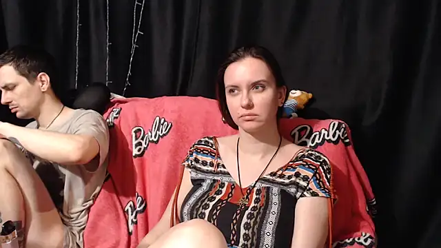 Milana69 即時 XXX 聊天