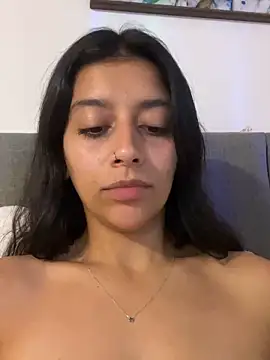 BrittanyDiaz élő XXX-chatje