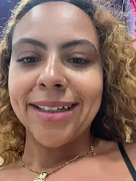 Chloe_Leaozinho 即時 XXX 聊天