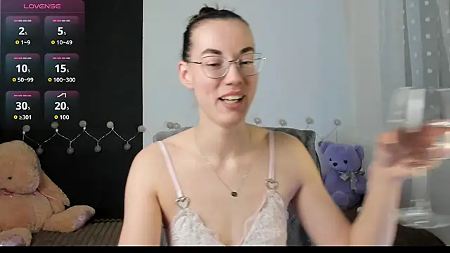 EmmaJacsonのウェブカメラショー