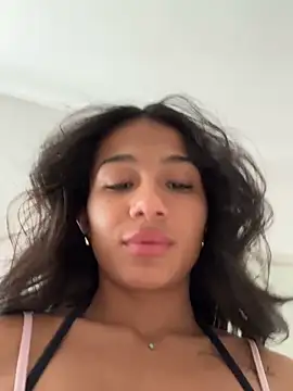 cata_777 Chat XXX live