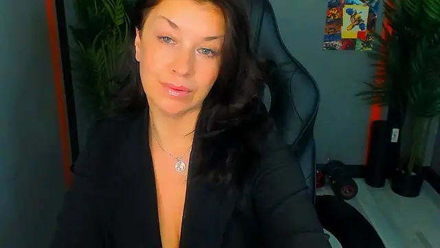 AnaMills' Live XXX Chat