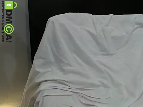 Hazel-Heer's Live XXX Chat