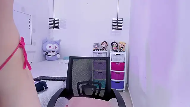 KimberlyJohnsoon: διαδικτυακό σόου στην κάμερα