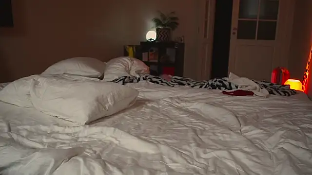 Chat +18 de mynaughtynights ao vivo