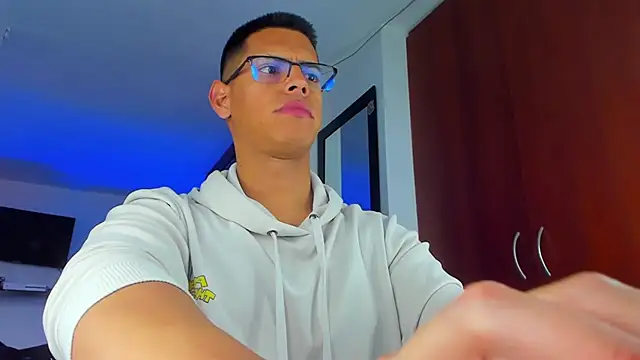 دردشة _John_Boy_ الجنسية المباشرة