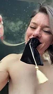 LadyLena1's Live XXX Chat