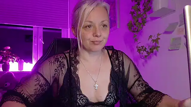 Chat +18 de Linsy_Kim ao vivo