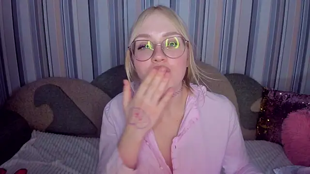 CeaneLino Live XXX Chat