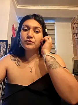 Magenta_Moon Chat XXX in diretta