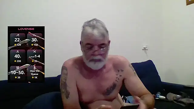 KoalaPuffs' Live XXX Chat