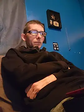 MysteriousFire23's Live XXX Chat