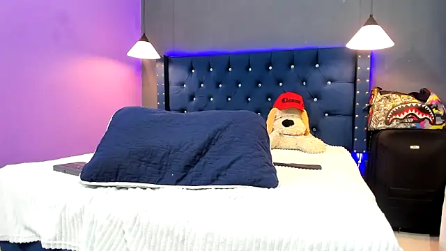 Salomon_koude's Live XXX Chat