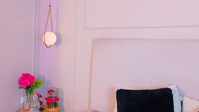 OlayaCooper's Live XXX Chat