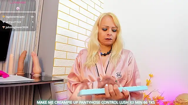 samanthajonexxx's Live XXX Chat