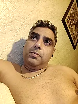 hardnhornybull's Live XXX Chat