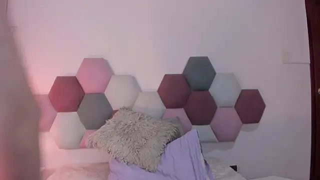 XXX chat uživo modela TessaMonroee